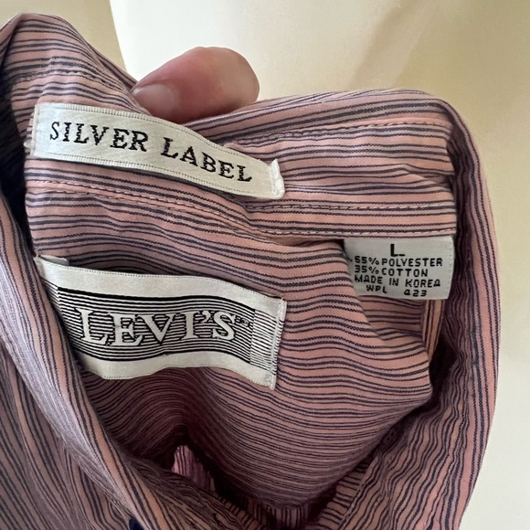 Levi’s Silver Label Short Sleeve button up - Picture 2 of 8